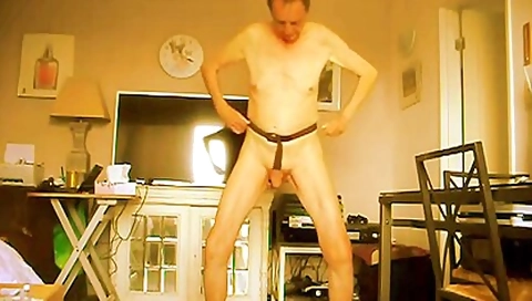 Decorating Nude My Balls